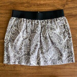 Ann Taylor Loft linen skirt size 12 gray /white Paisley print